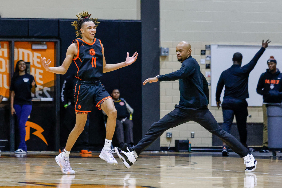 Douglass Oklahoma East St. Louis Illinois boys basketball December 16 2023 Nate Latsch 24976